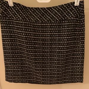 LOFT Black and White Lined Skirt 2P